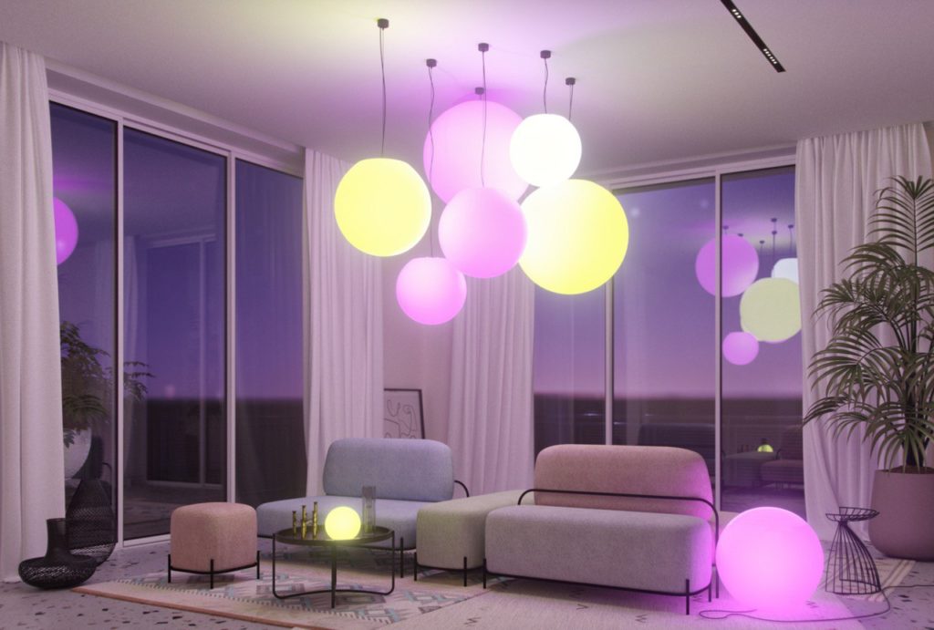 Светящиеся шары в интерьере гостиной